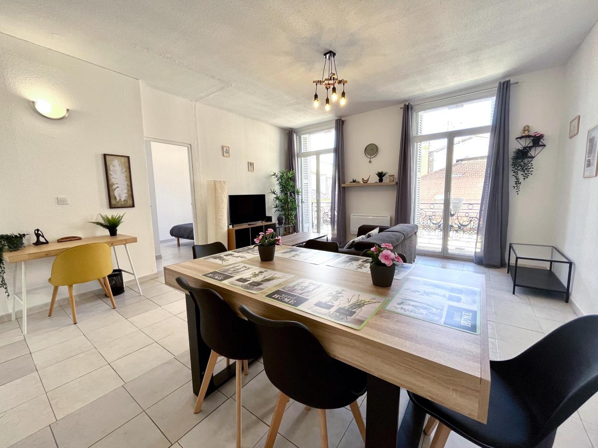 Chaleureux T3 Plein Centre Ville Béziers Extérieur photo